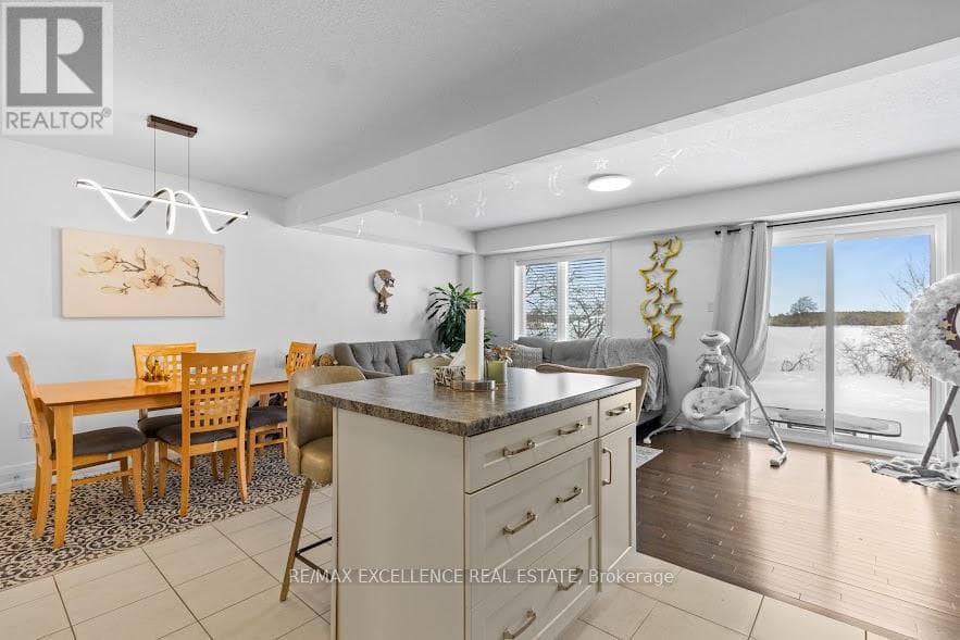 160 STONEBROOK WAY W, Toronto — photo 4