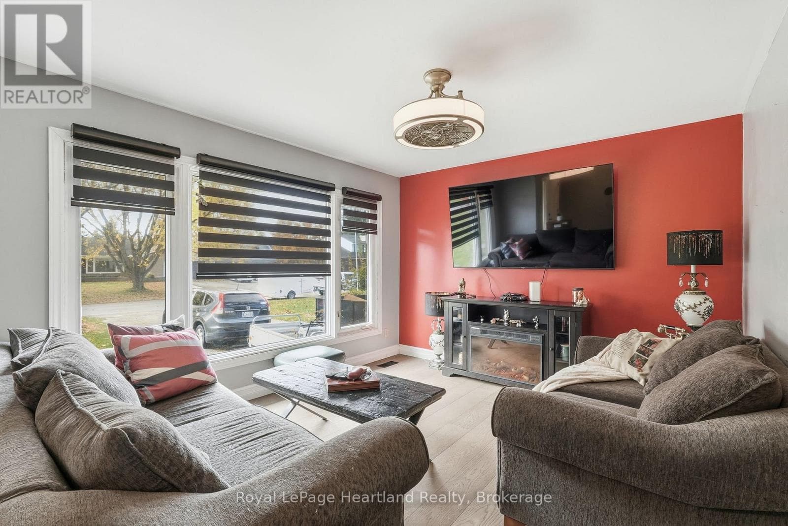 292 WELLINGTON STREET, OnePoint — photo 4