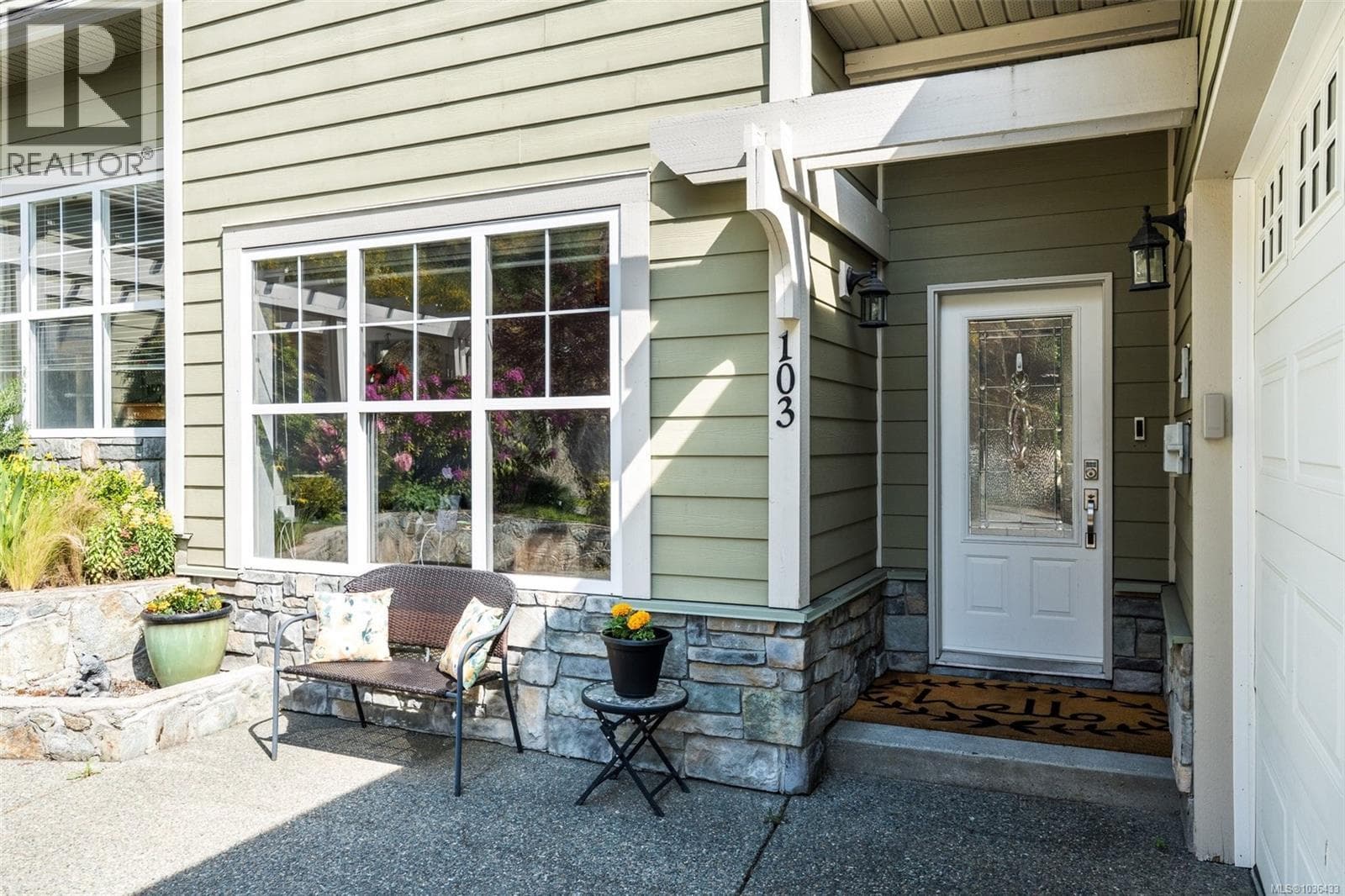 103 945 Bear Mountain Pkwy, Victoria — photo 3