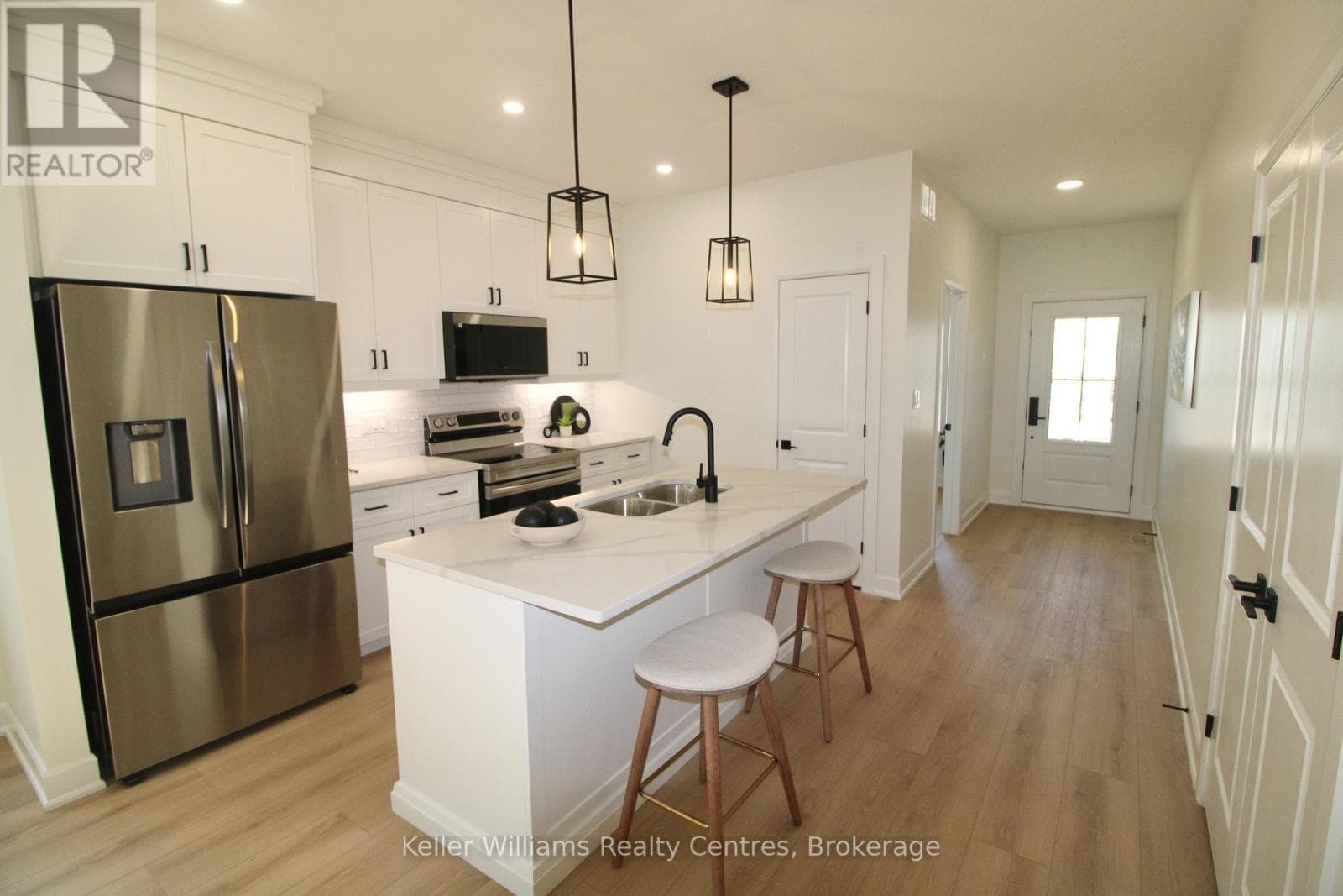126 TREMBLE DRIVE, OnePoint — photo 4