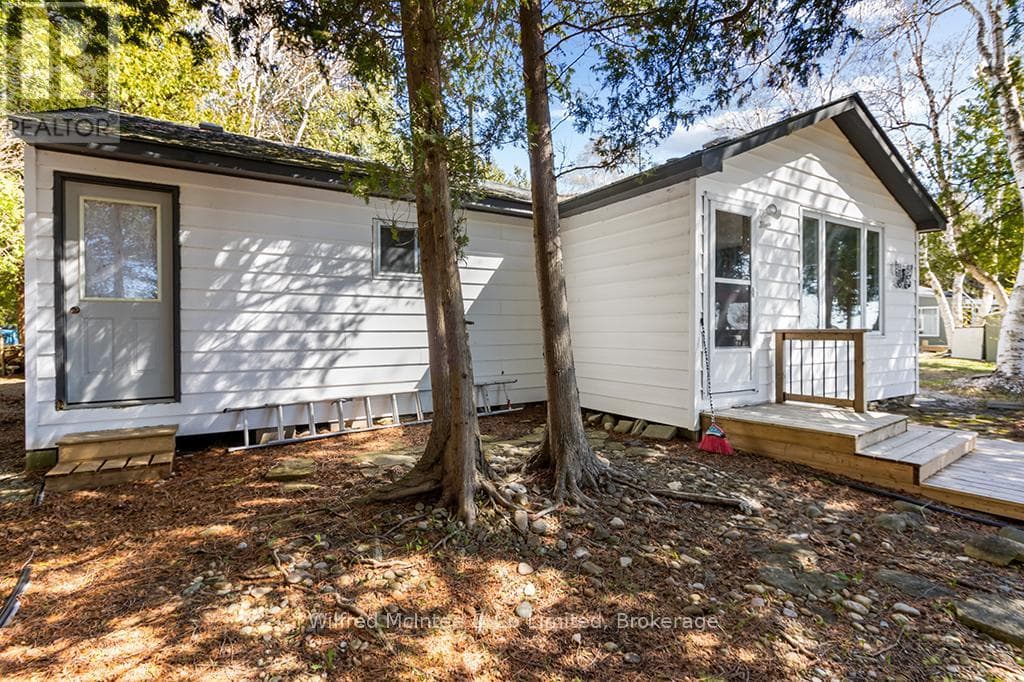 917 BRUCE ROAD 13, OnePoint — photo 2