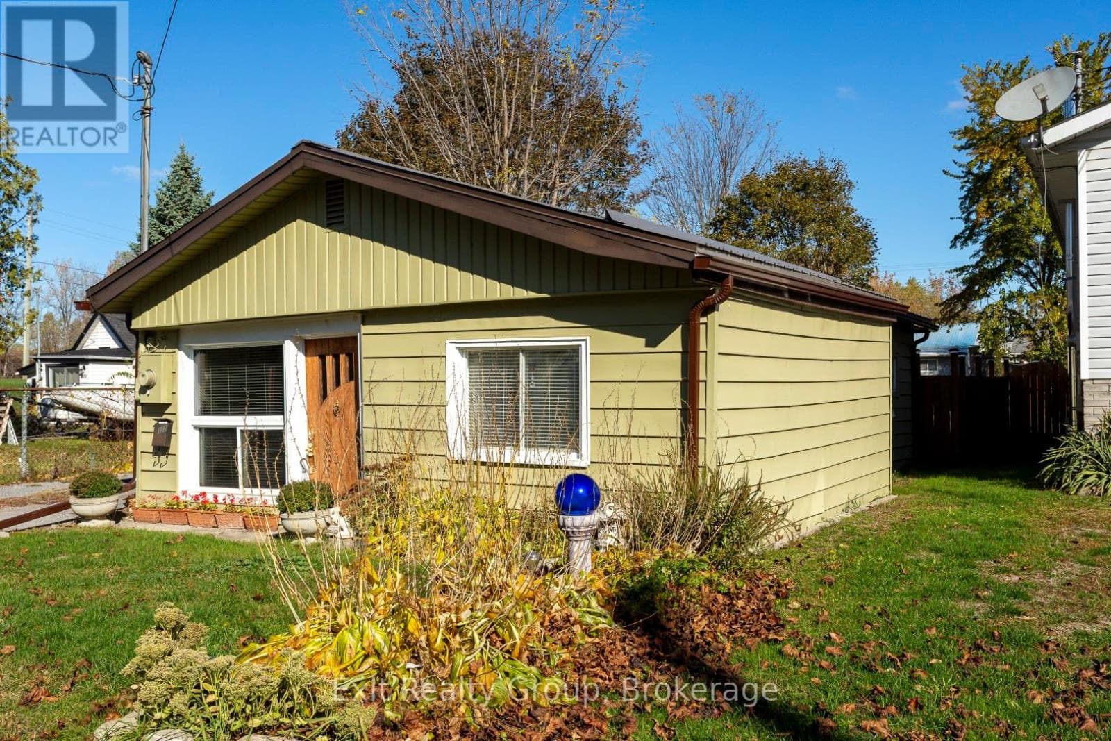 127 LEOPOLD STREET, Central Lakes — photo 2