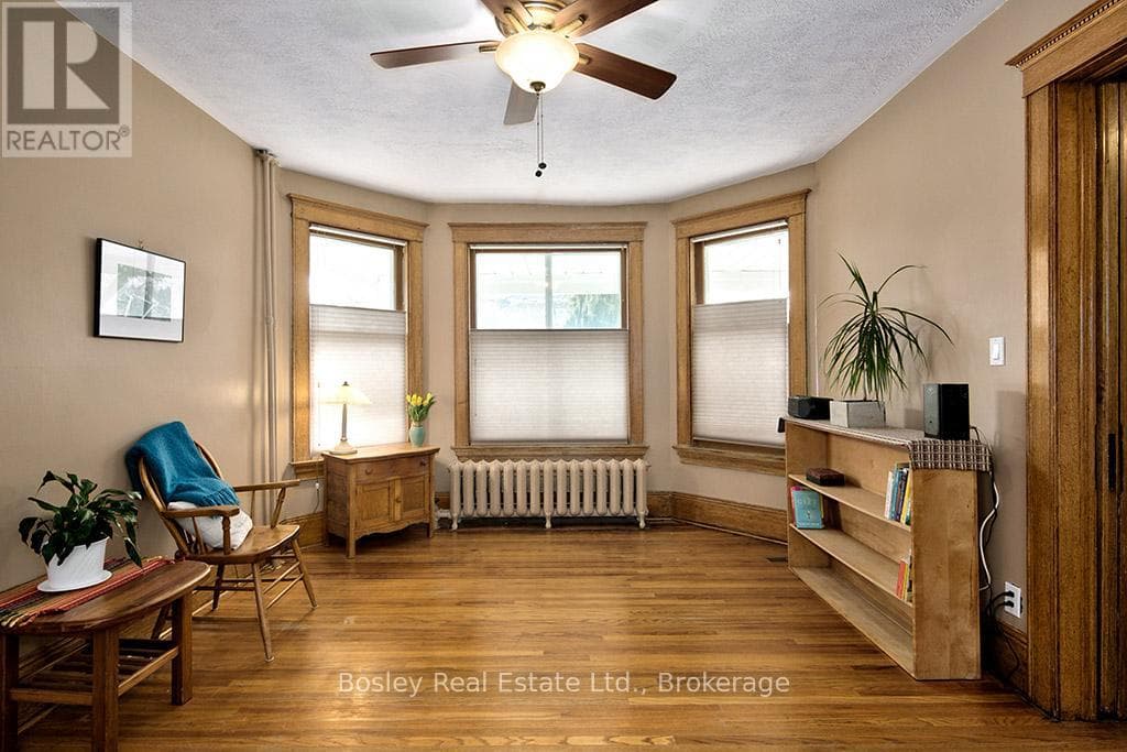 404 9TH STREET E, OnePoint — photo 4