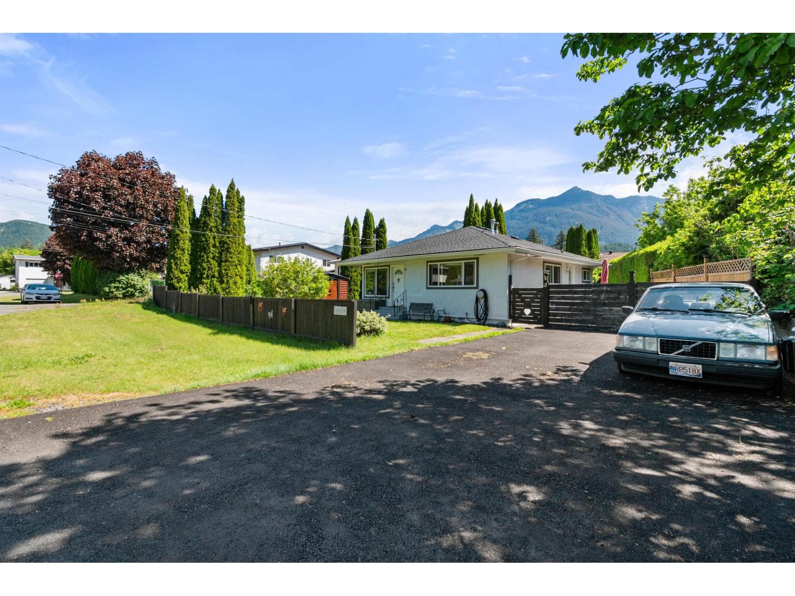435 HEMLOCK AVENUE, Hope in 