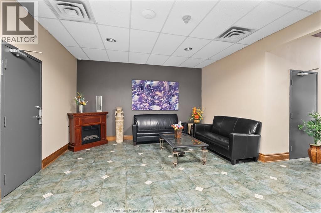 540 OUELLETTE AVENUE Unit# 6C, Windsor — photo 3