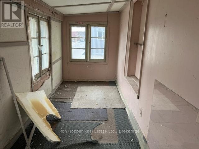 1086 3RD AVENUE E, OnePoint — photo 5