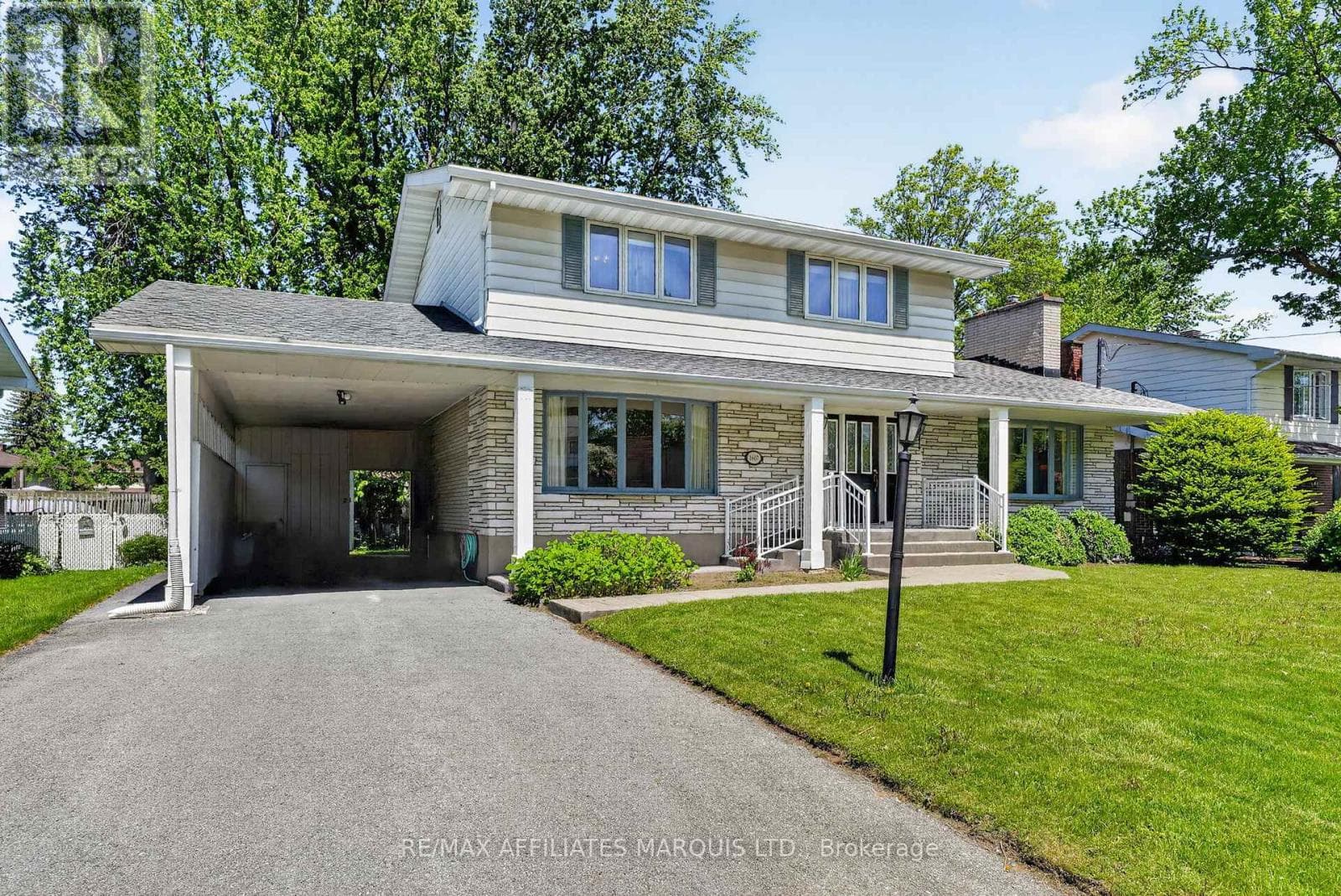 1607 CHARLES STREET, Cornwall — photo 2