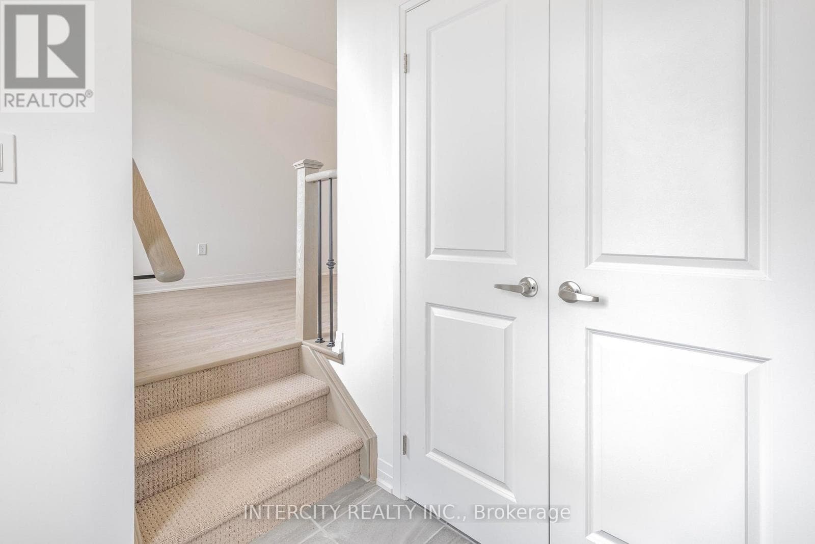 345 QUEBEC STREET, Toronto — photo 4