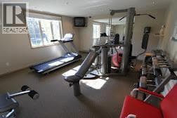 1875 Country Club Drive Unit# 1110, Interior REALTORS® — photo 2