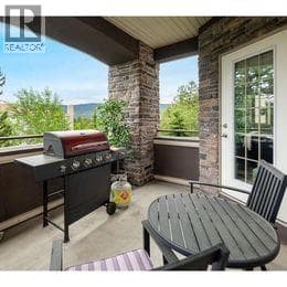 1875 Country Club Drive Unit# 1110, Interior REALTORS® — photo 3