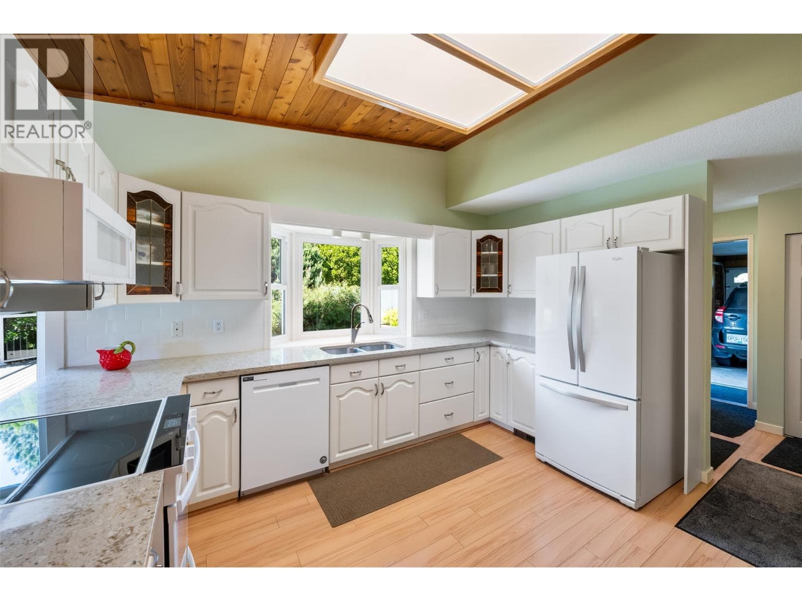 9931 CANYON VIEW Road, Interior REALTORS® — photo 5