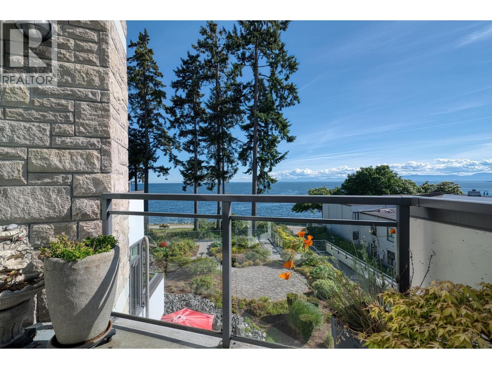 402 5725 TEREDO STREET, Greater Vancouver — photo 2