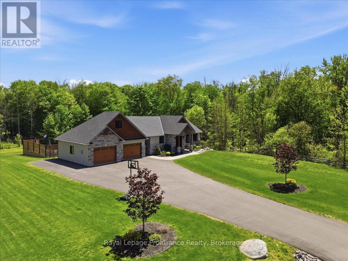 63 HIDDENVALLEY DRIVE, Central Lakes — photo 3