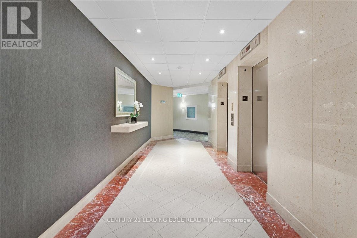 719 - 2511 LAKESHORE ROAD W, Toronto — photo 3