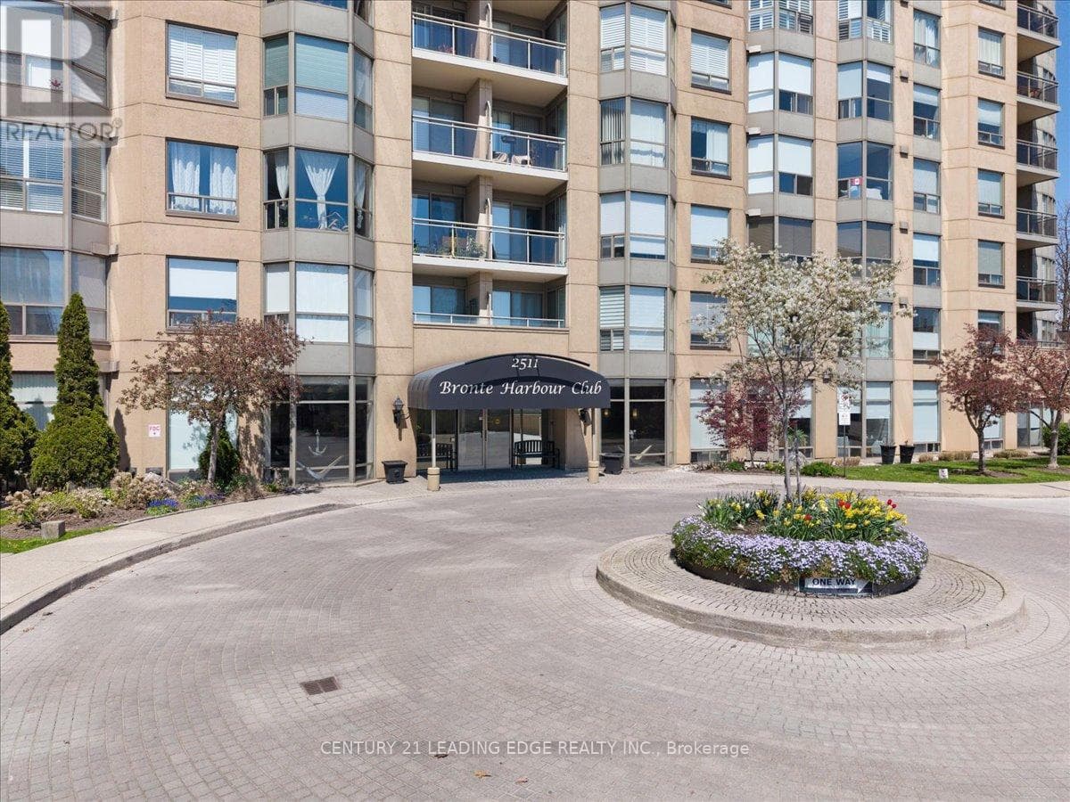 719 - 2511 LAKESHORE ROAD W, Toronto — photo 2