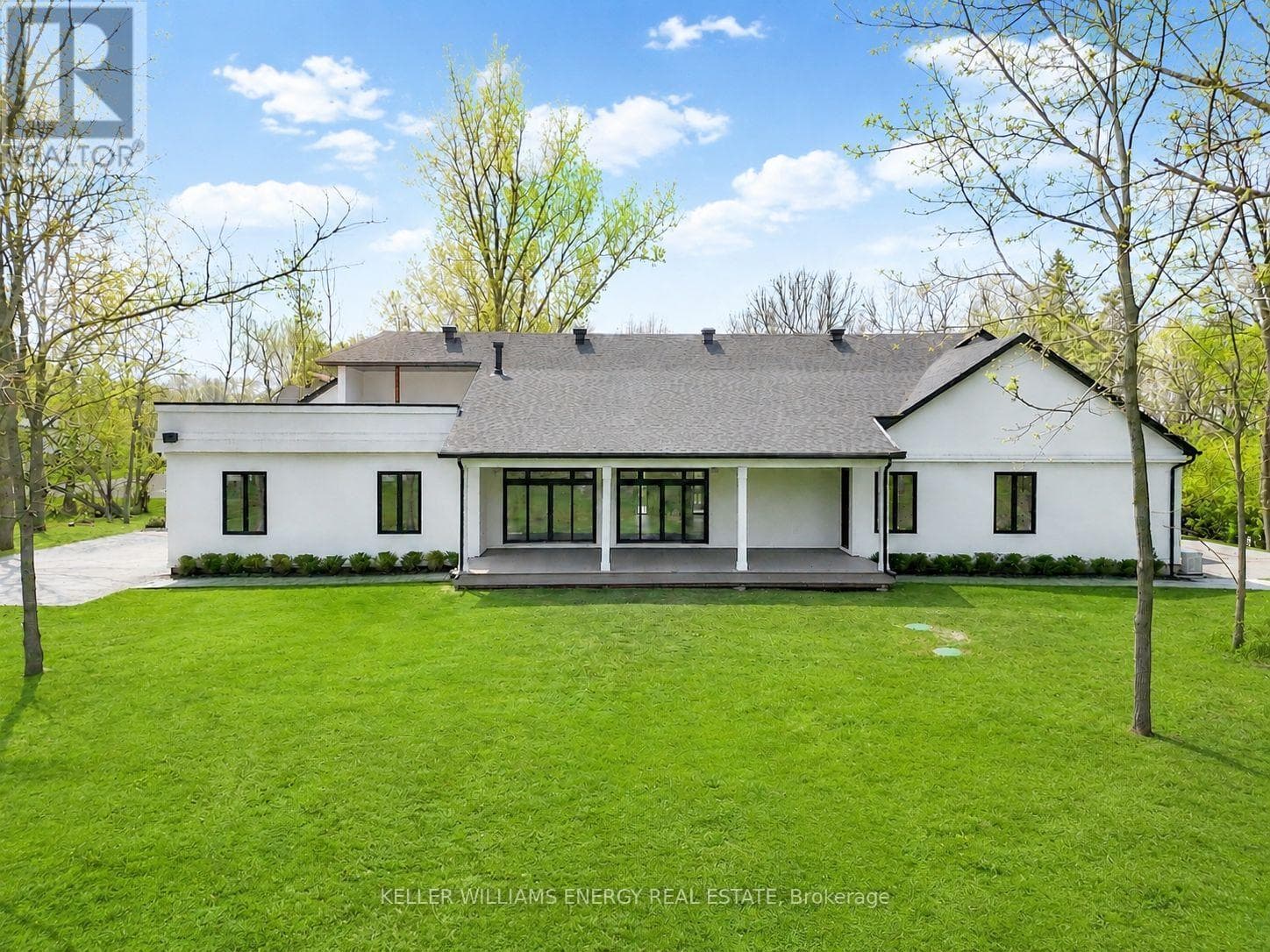 16 METCALF STREET, Central Lakes — photo 3