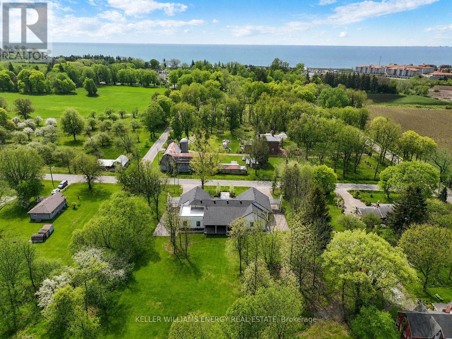 16 METCALF STREET, Central Lakes — photo 4