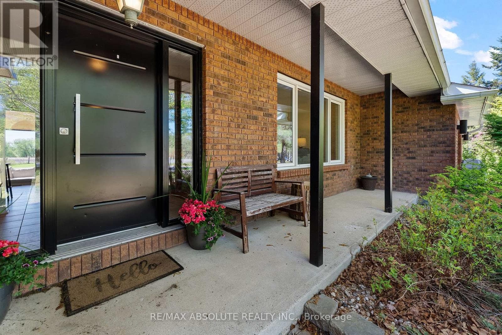 213 CALABOGIE ROAD, Ottawa — photo 3