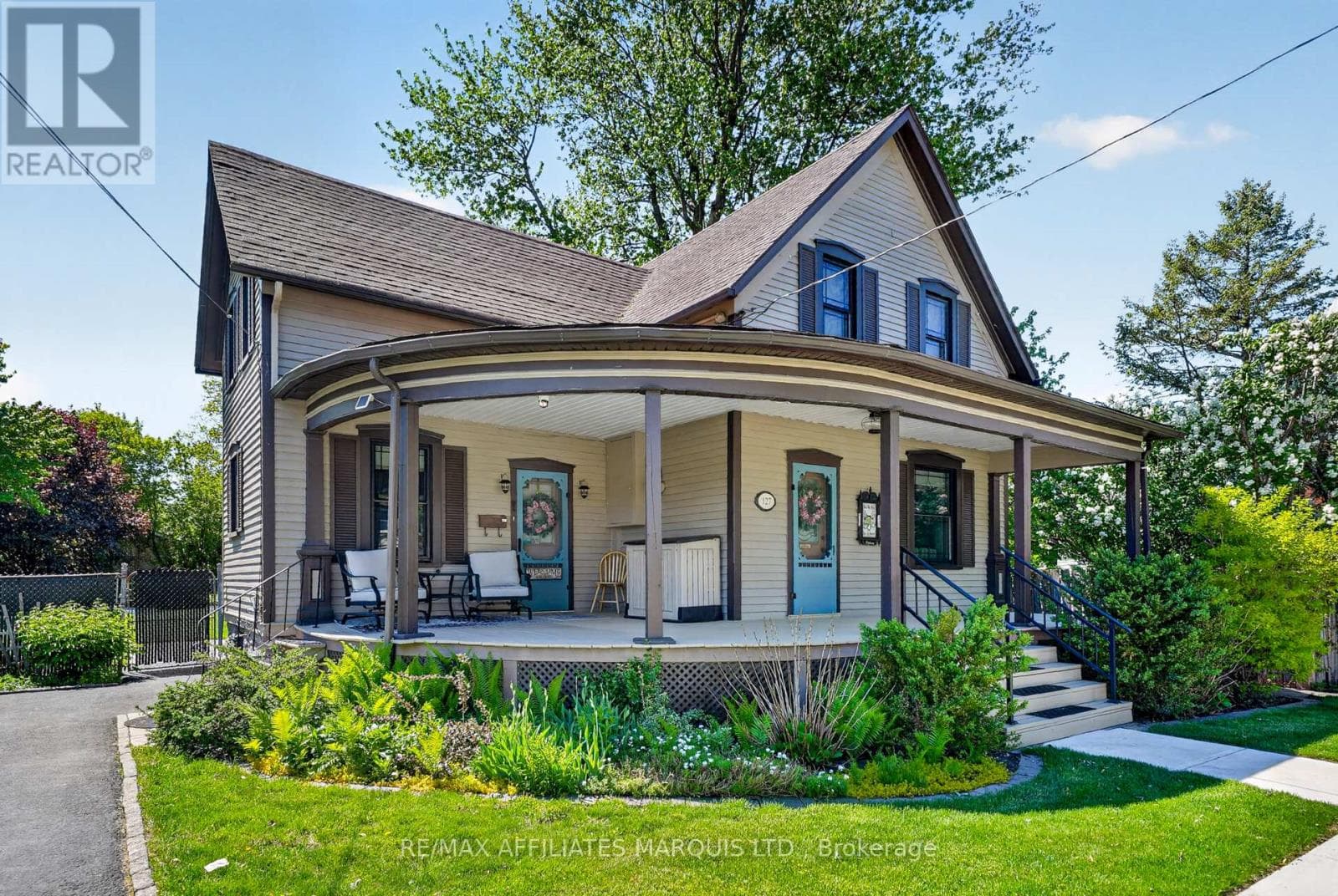 127 LAWRENCE AVENUE in 