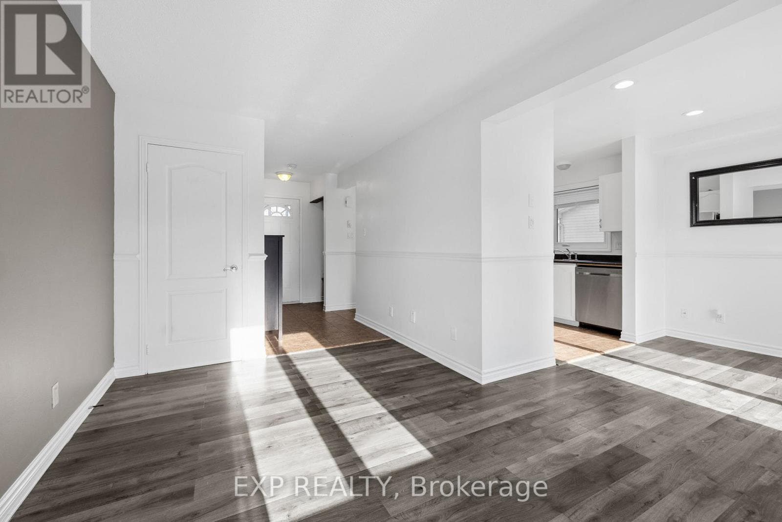 449 YVES STREET, Ottawa — photo 5