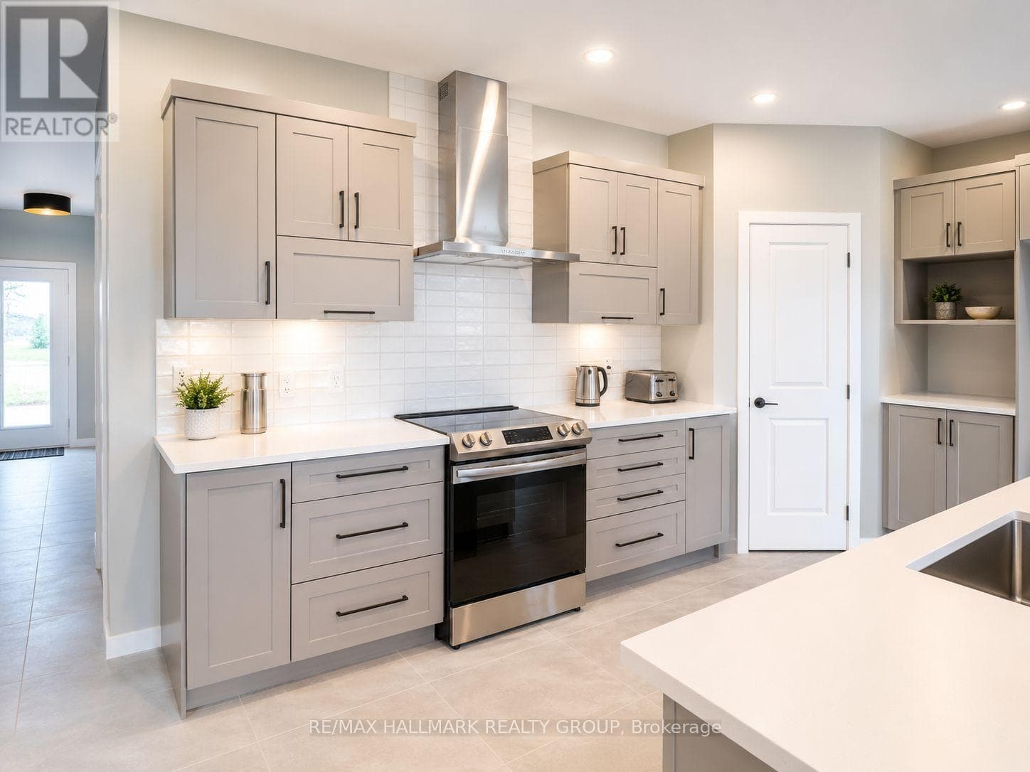 - 20 RUTILE STREET, Ottawa — photo 5