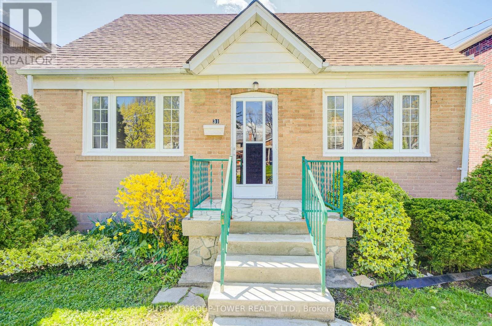 31 MELODY ROAD, Toronto — photo 2