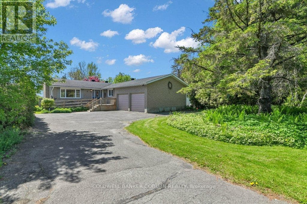 10 MANNING ROAD, Ottawa — photo 2