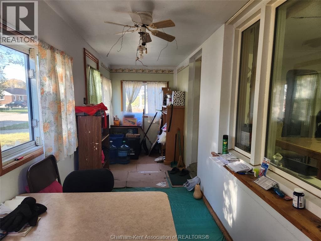 33 John STREET, Chatham Kent — photo 3
