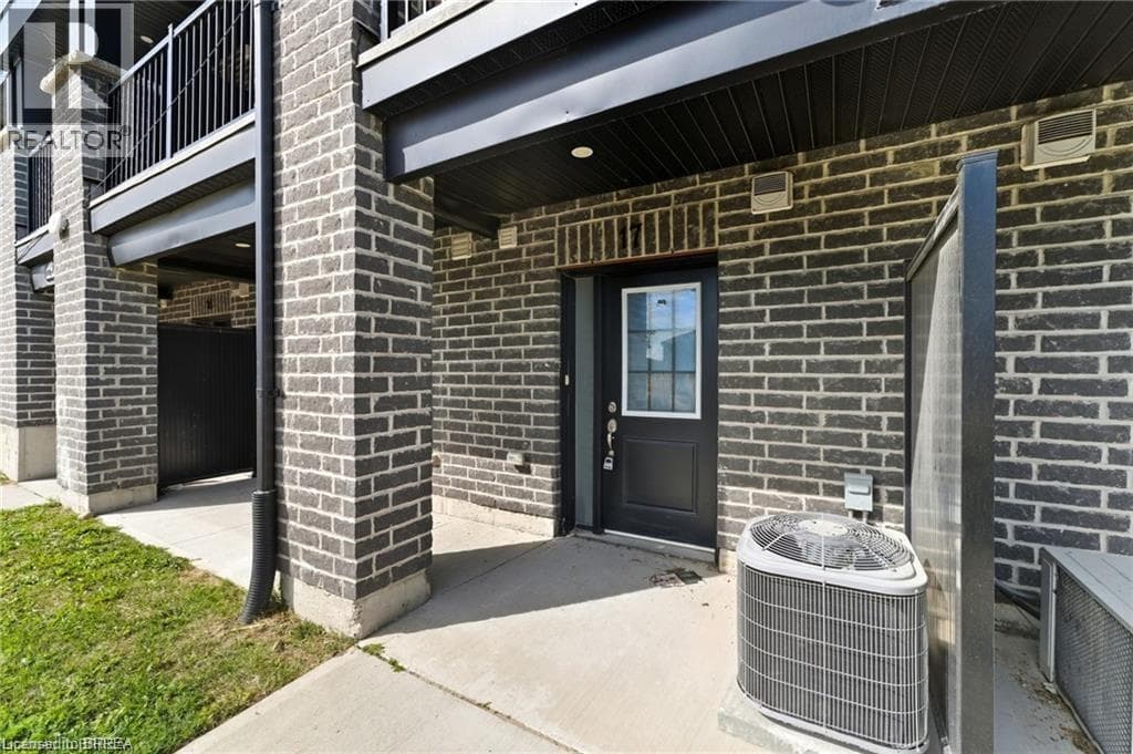 160 ROCHEFORT STREET STREET UNIT A17, Brantford — photo 2