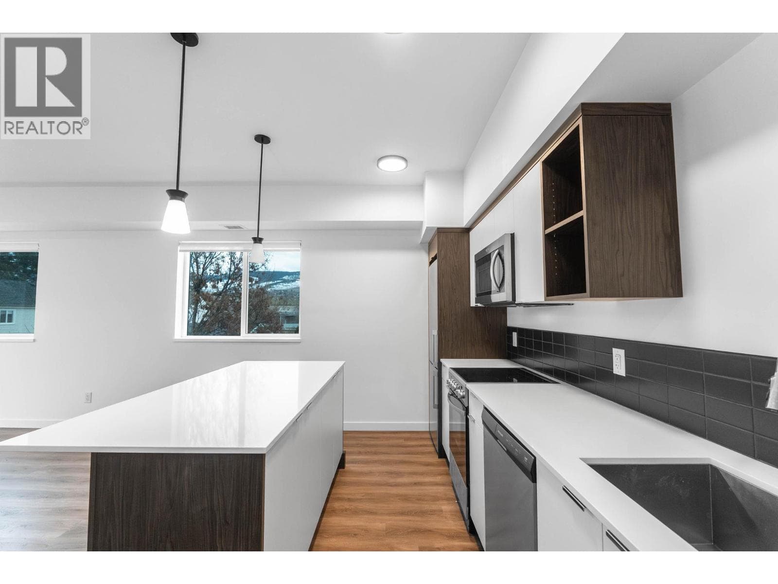 615 Rutland Road Unit# 203, Interior REALTORS® — photo 3