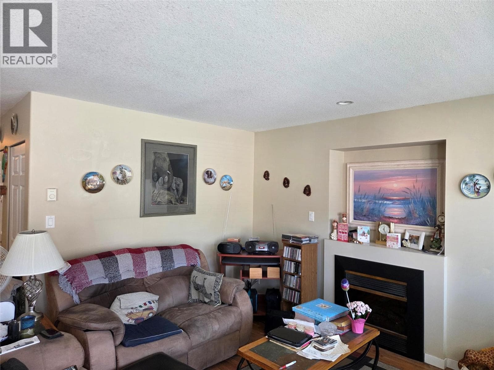601 9th Street Unit# 2, Interior REALTORS® — photo 3