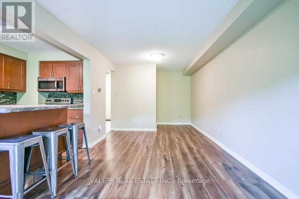 14 - 492 LACLIE STREET, Toronto — photo 4
