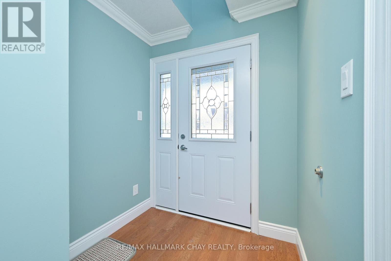 140 MEADOW LANE, Toronto — photo 4