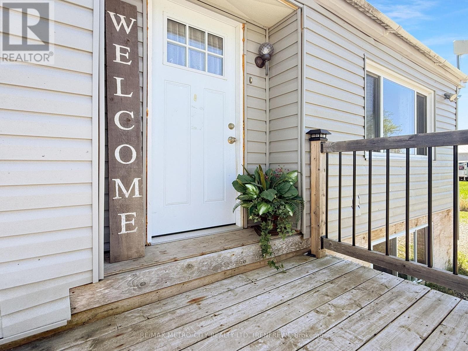211 ELLIOTT CRESCENT, Renfrew County — photo 4