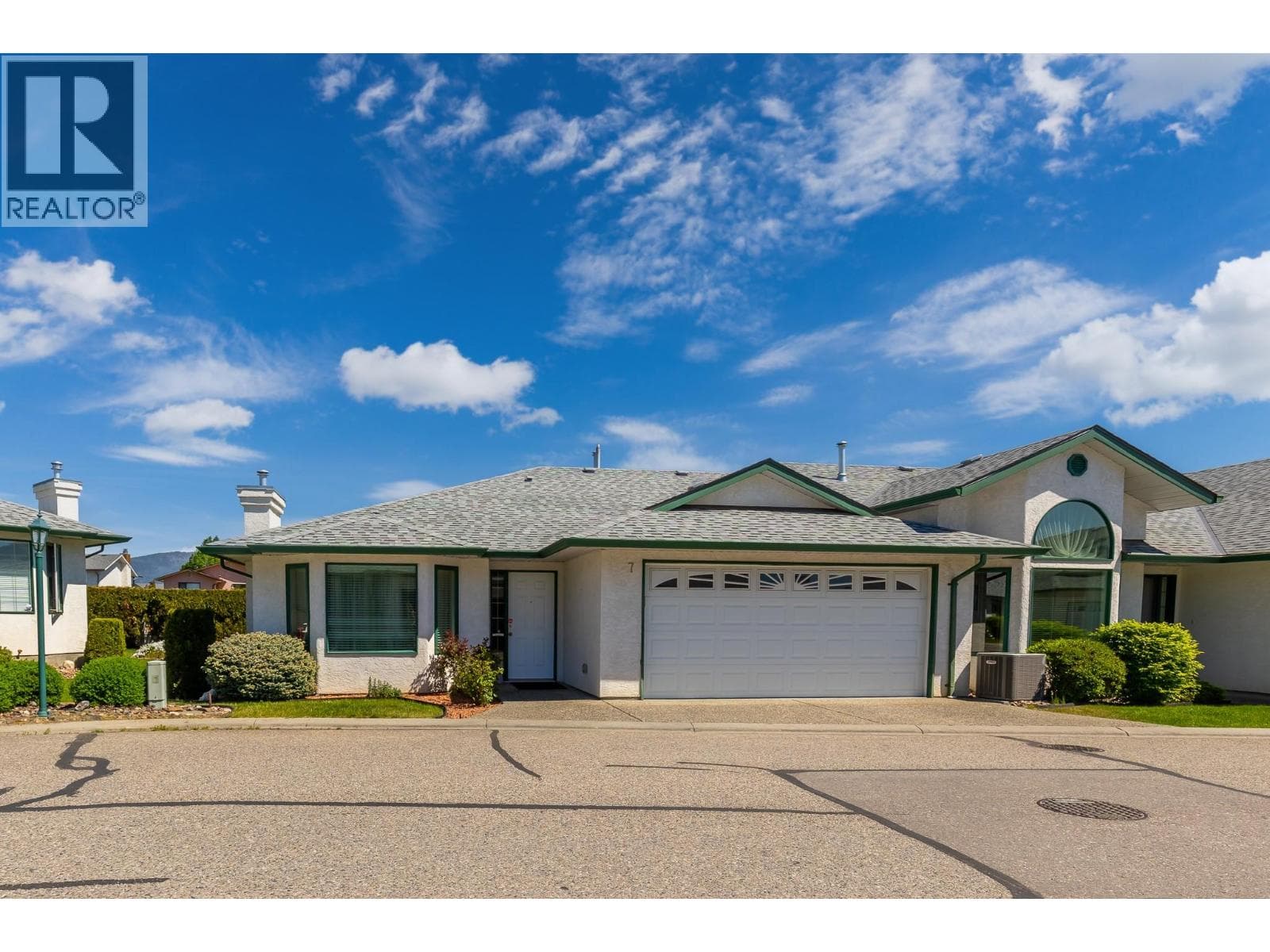 2710 Allenby Way Unit# 7, Interior REALTORS® — photo 4