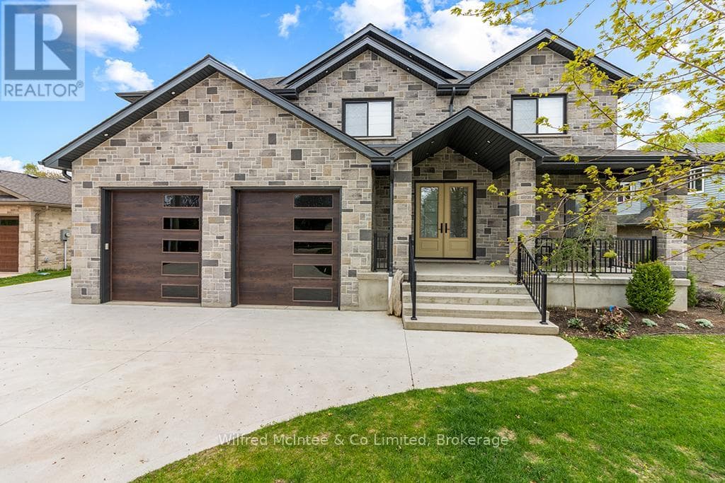 72 VICTORIA STREET SOUTH, OnePoint — photo 4