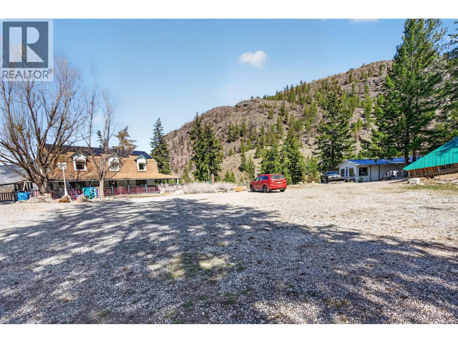 561 Grand Oro Road, Interior REALTORS®