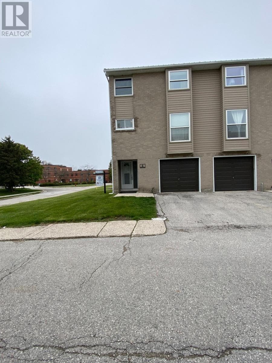 6 - 6 PHILIP PLACE in