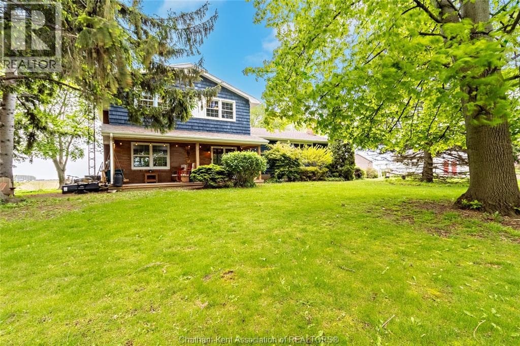 19079 Charing Cross ROAD, Chatham Kent — photo 2