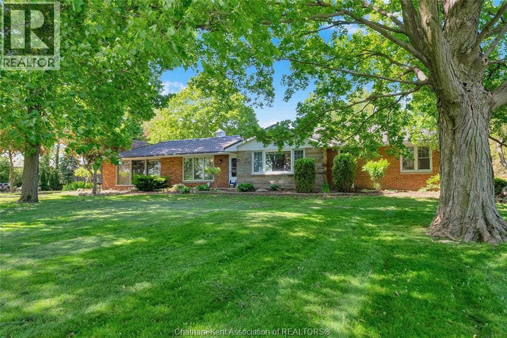 20928 VICTORIA ROAD in