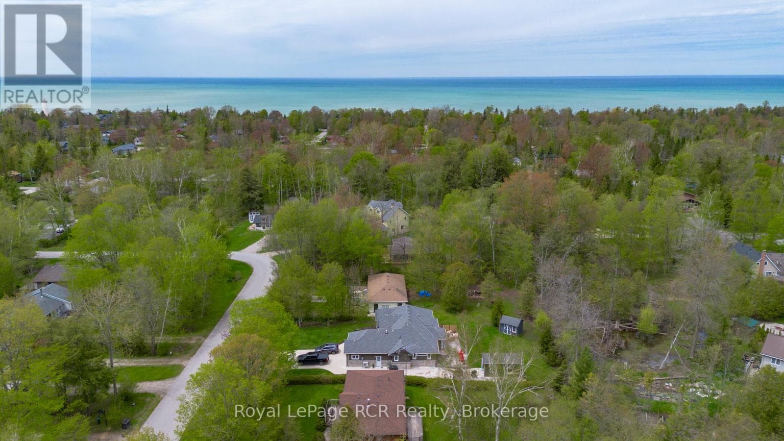 220 SHADYWOOD CRESCENT, OnePoint — photo 4