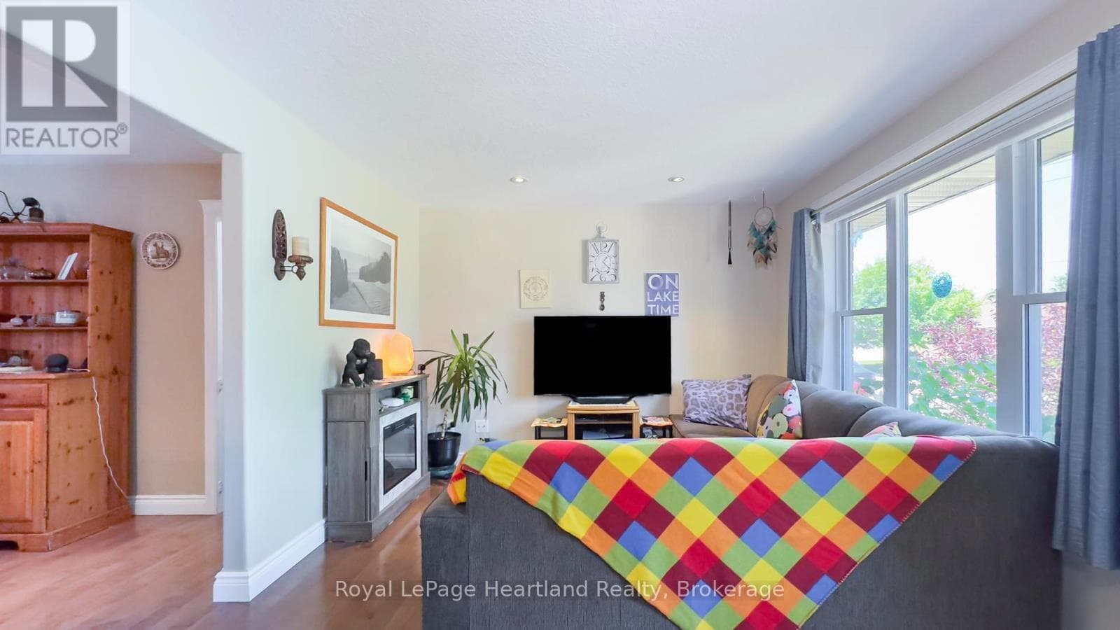 39 BALVINA DRIVE WEST, OnePoint — photo 5