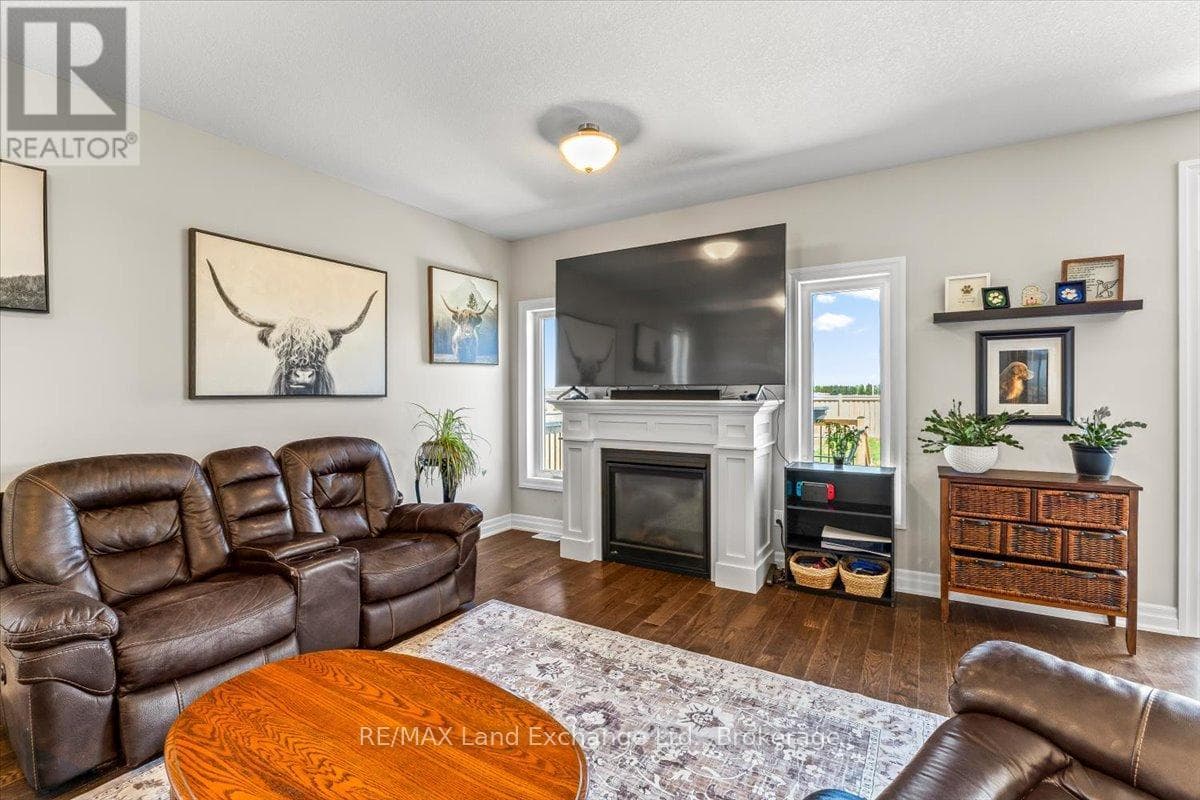 395 MARY ROSE AVENUE, OnePoint — photo 4