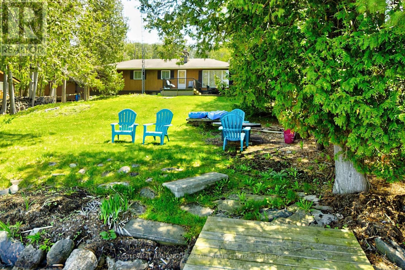 46 IRIS DRIVE, Toronto — photo 2