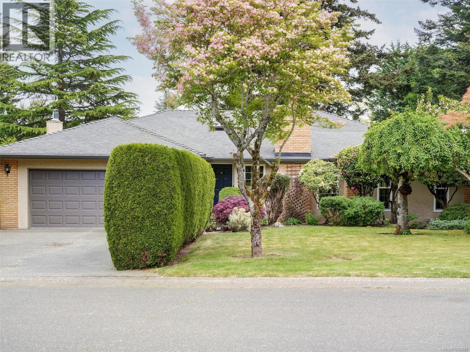 4905 ALAMIDA CRESCENT in 