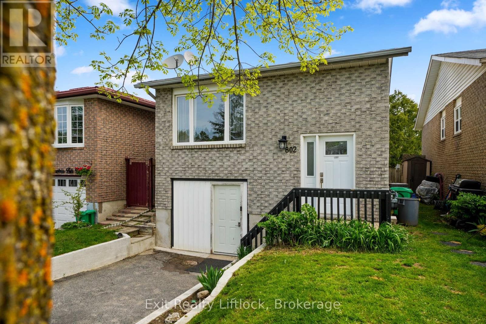 802 MOUNTAIN ASH ROAD, Central Lakes — photo 2