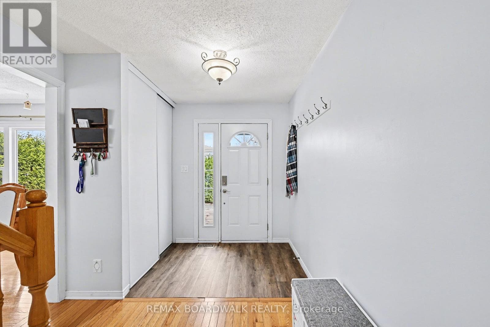 47 ISABELLE STREET, Ottawa — photo 3