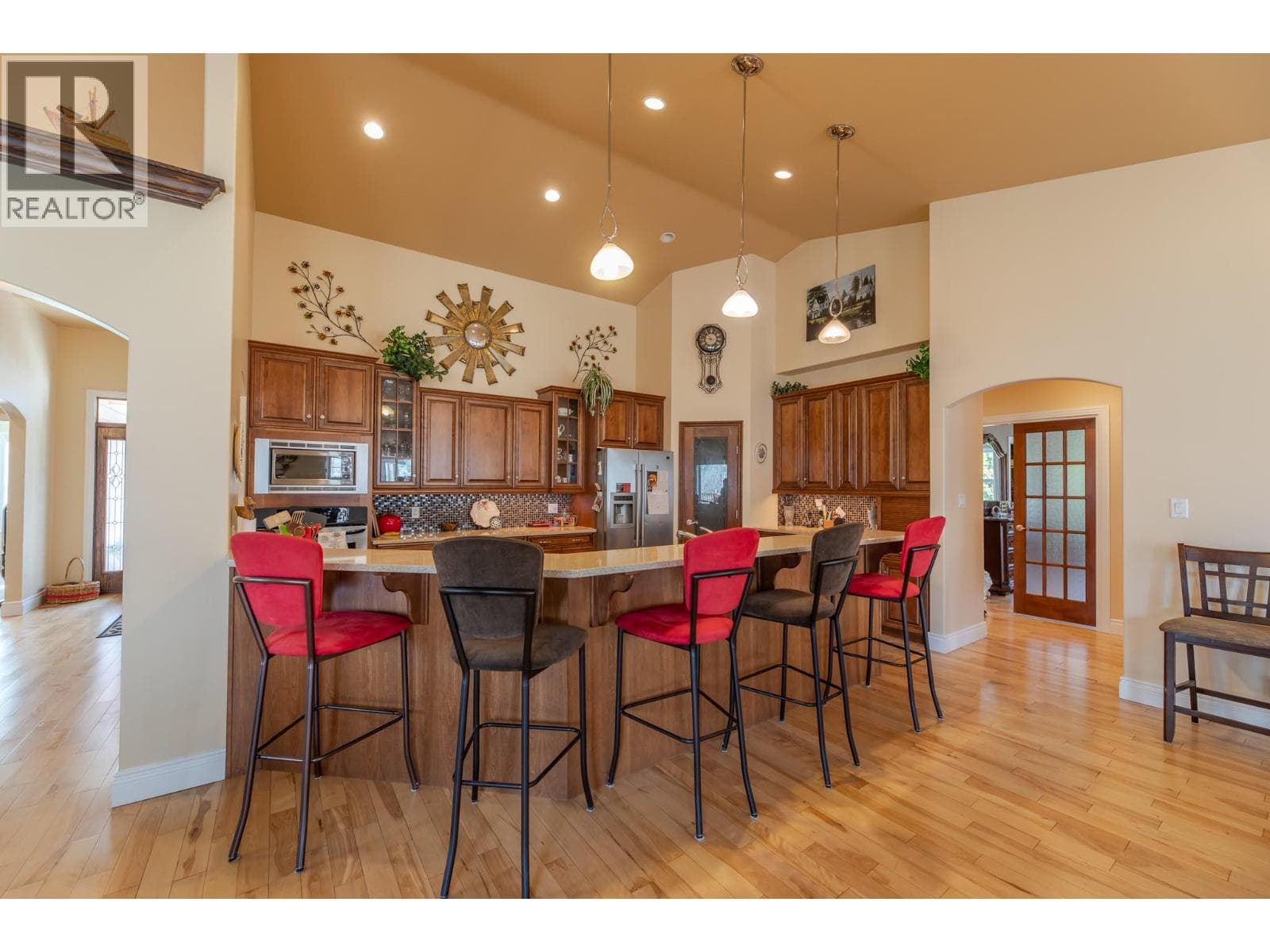 3210 / 3208 Cory Road, Interior REALTORS® — photo 5
