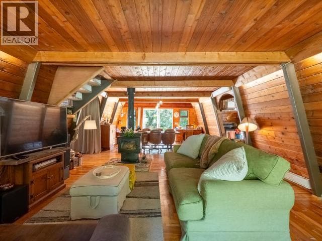 5029 PAXTON ROAD, Powell River — photo 4