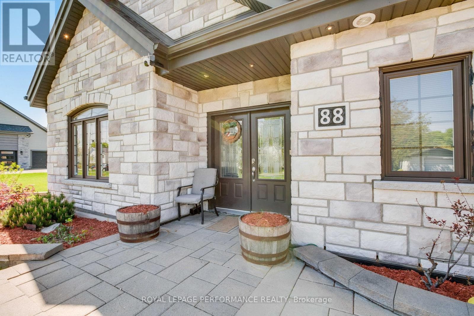 88 PENDLETON STREET, Cornwall — photo 2